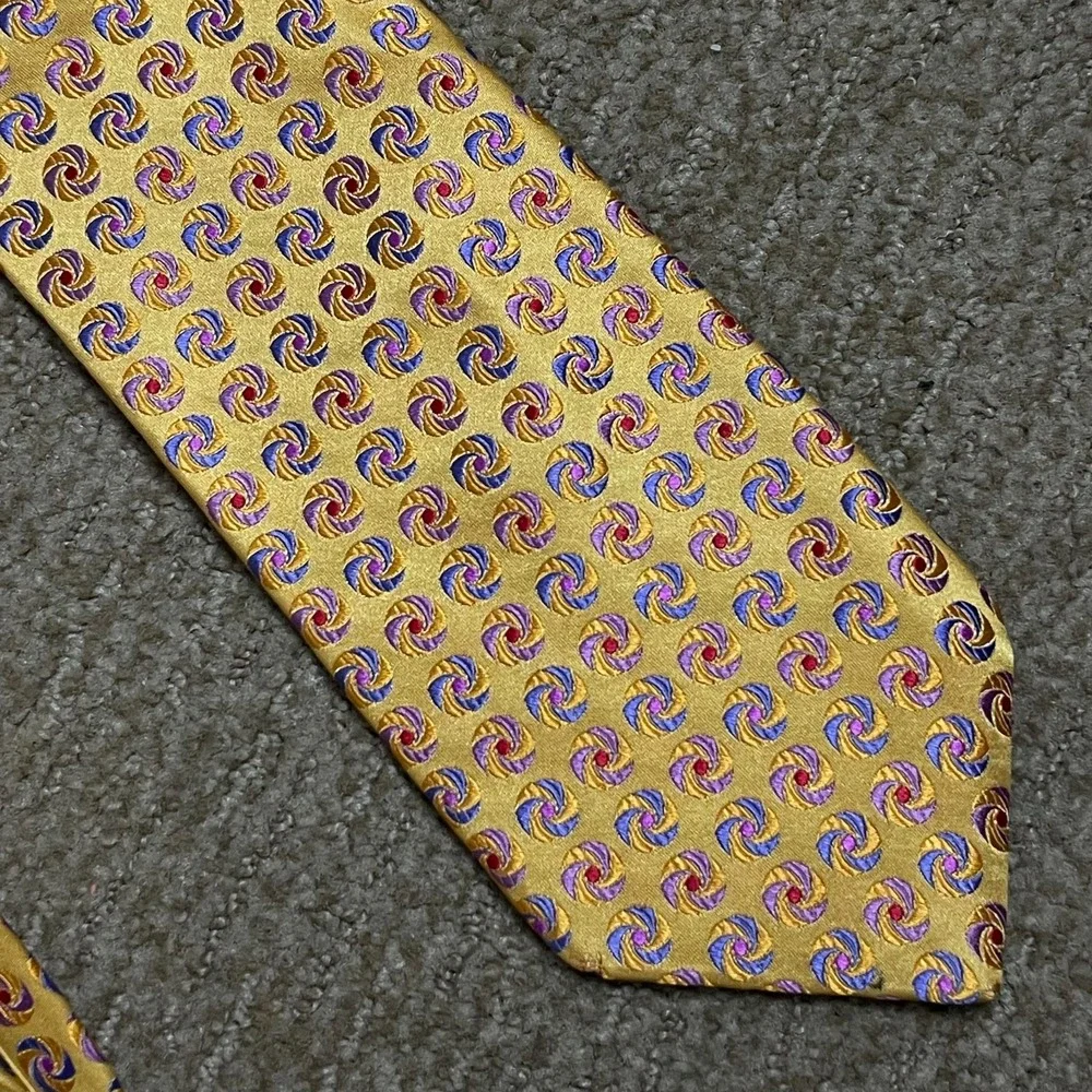 Ted Baker Silk Tie Yellow Gold Circle Print‎ Old Money Executive Businesswear